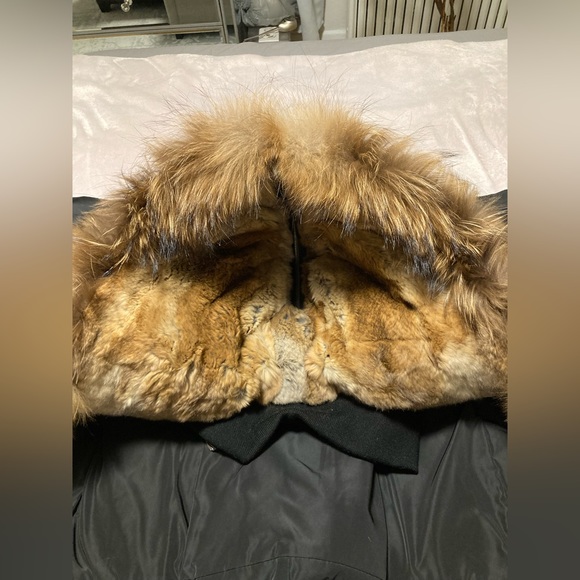 SOLD ✨ MACKAGE AKIVA ✨ - Picture 8 of 10